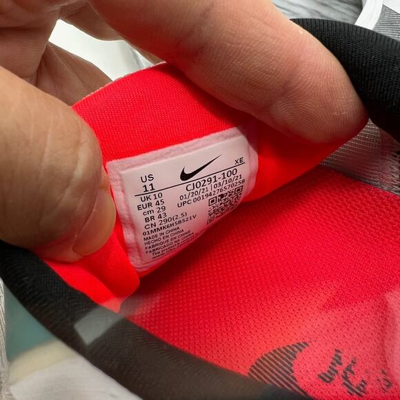 Nike Mens 11 Running Shoes Air Zoom Winflo 7 Lightweight Trainer CJ0291-100 - Picture 11 of 13